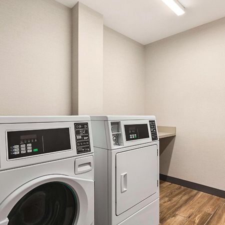 Hampton Inn & Suites 오로빌 외부 사진