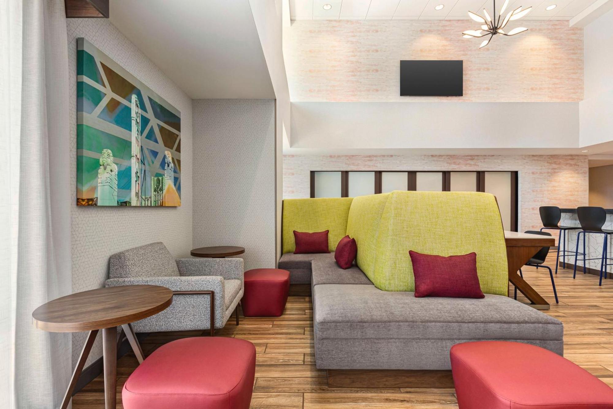 Hampton Inn & Suites 오로빌 외부 사진