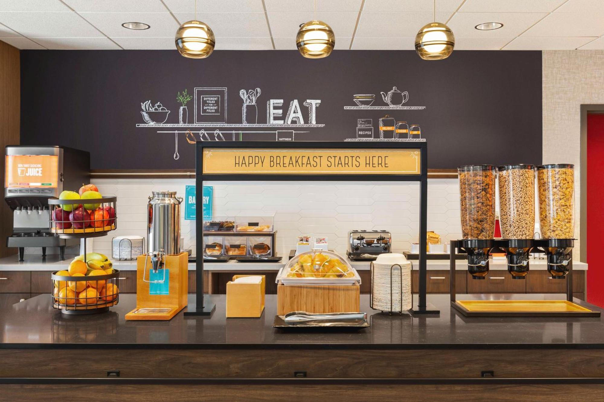 Hampton Inn & Suites 오로빌 외부 사진